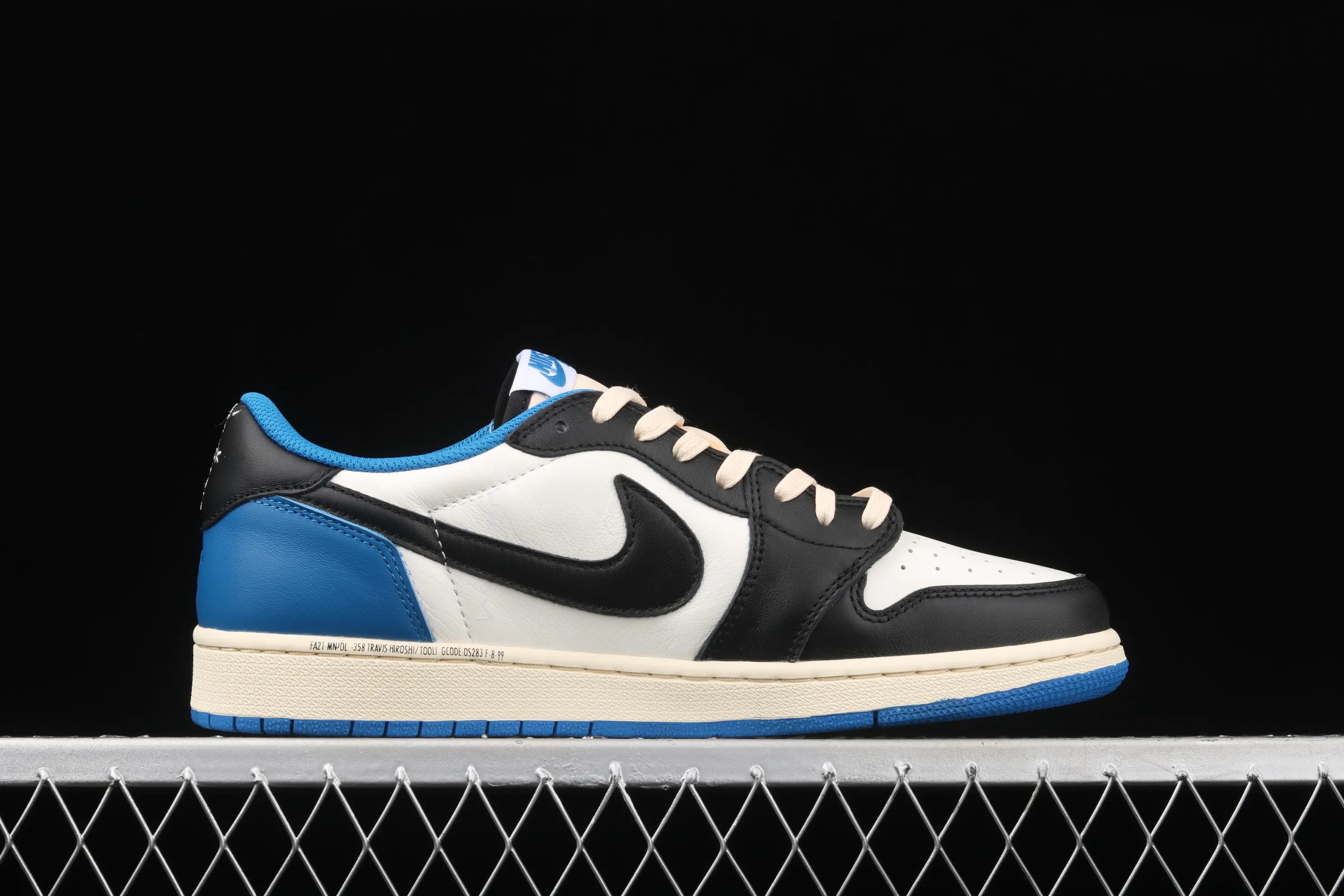 All Categories Air Jordan Jordan Series Basketball Shoes Air Jordan 1 Low Pure Original Version Travis Scott x Air Jordan 1 High OG AJ1 Lightning Undercut Low DM7866-140